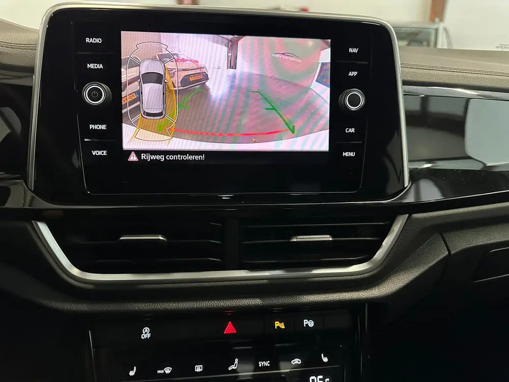 Volkswagen T-Roc 1.5 TSI R-Line Business+ Edition | Carplay uit 2022, foto 15