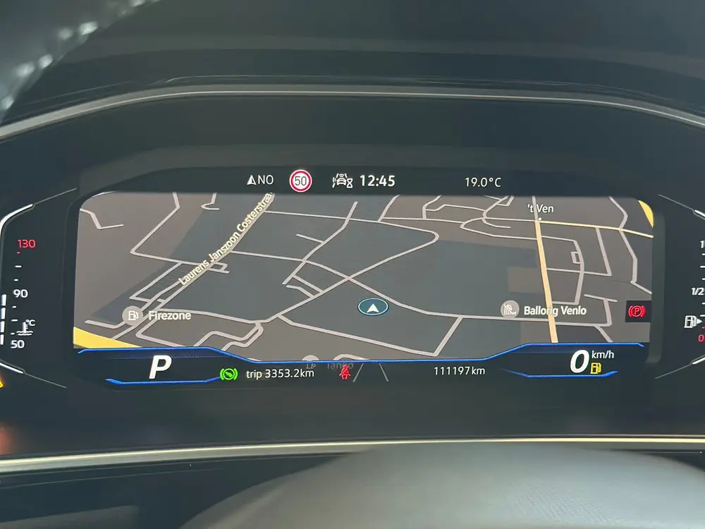 Volkswagen T-Roc 1.5 TSI R-Line Business+ Edition | Carplay uit 2022, foto 16