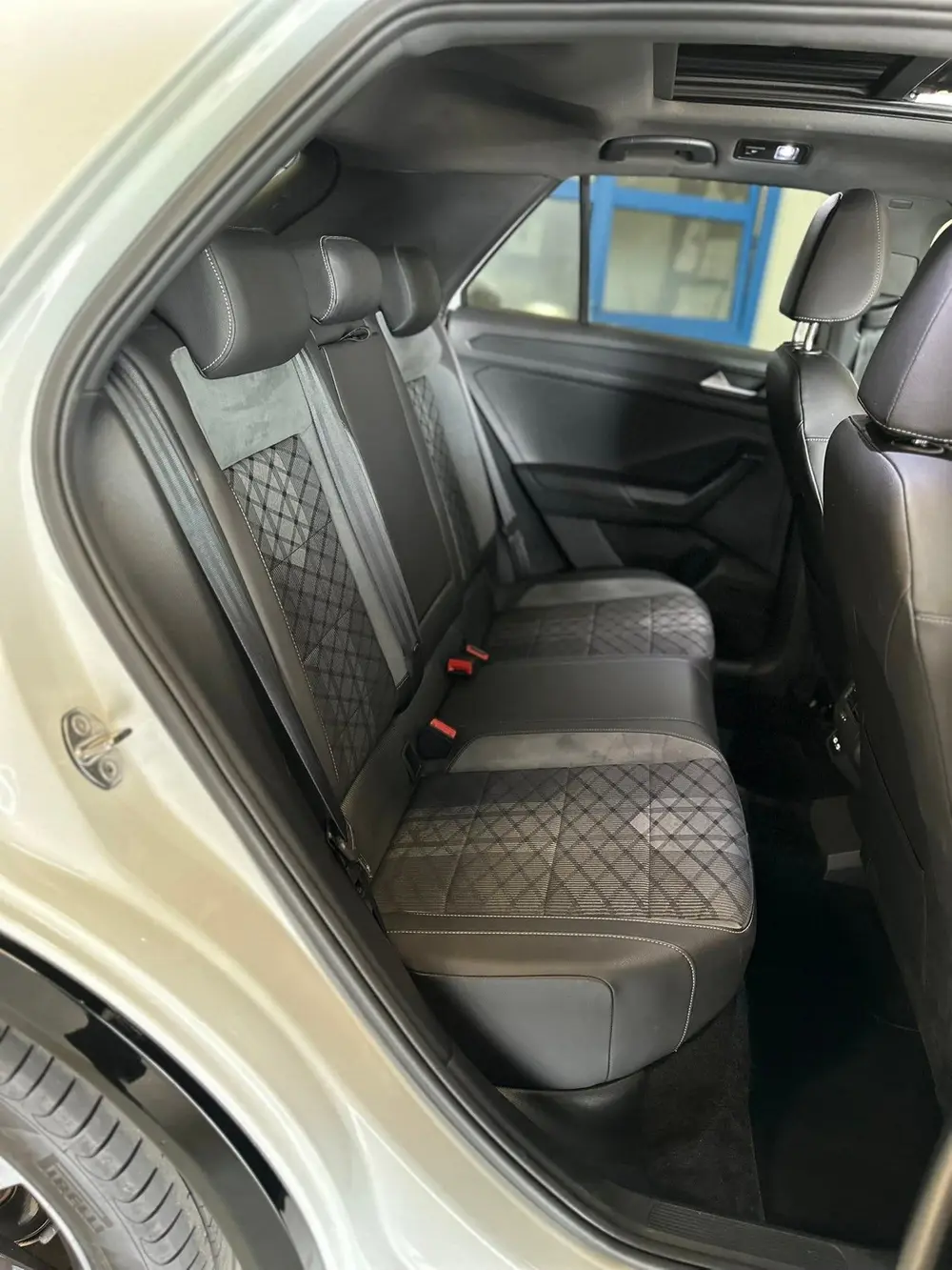Volkswagen T-Roc 1.5 TSI R-Line Business+ Edition | Carplay uit 2022, foto 20