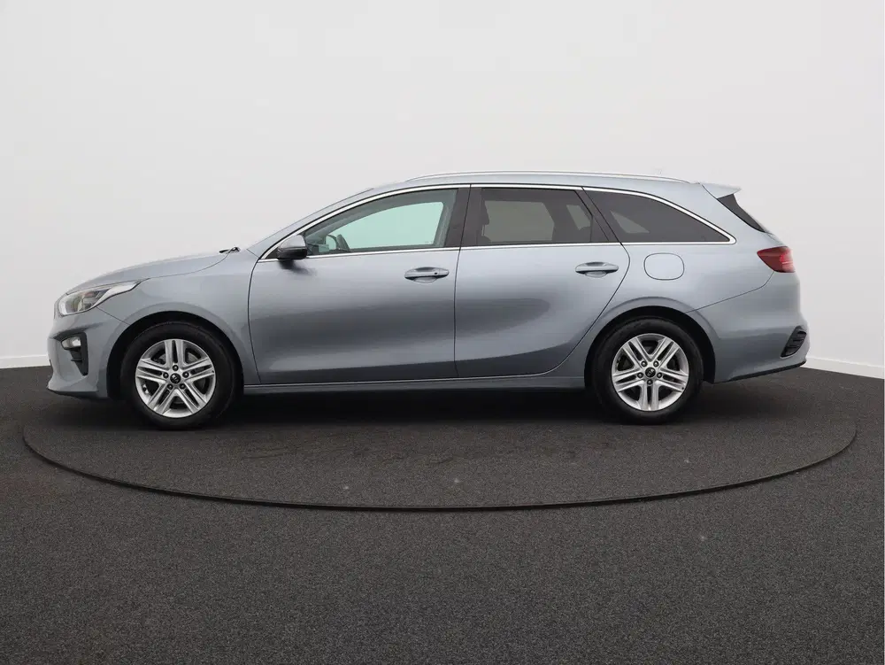 Kia Ceed 1.5 T-GDi DynamicPlusLine uit 2021, foto 10