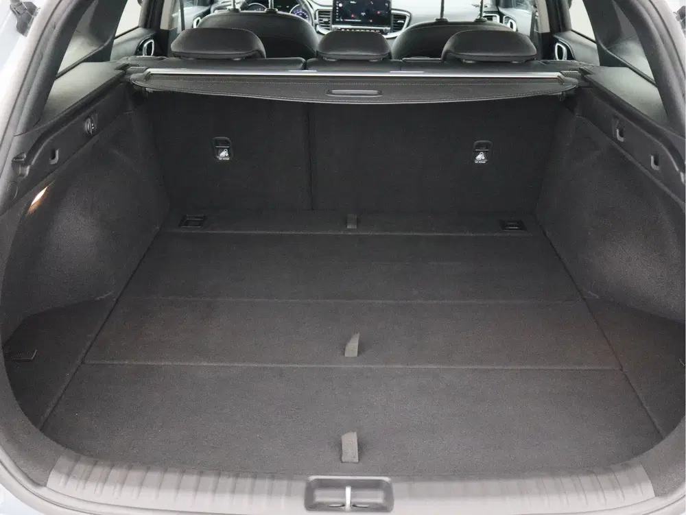 Kia Ceed 1.5 T-GDi DynamicPlusLine uit 2021, foto 15