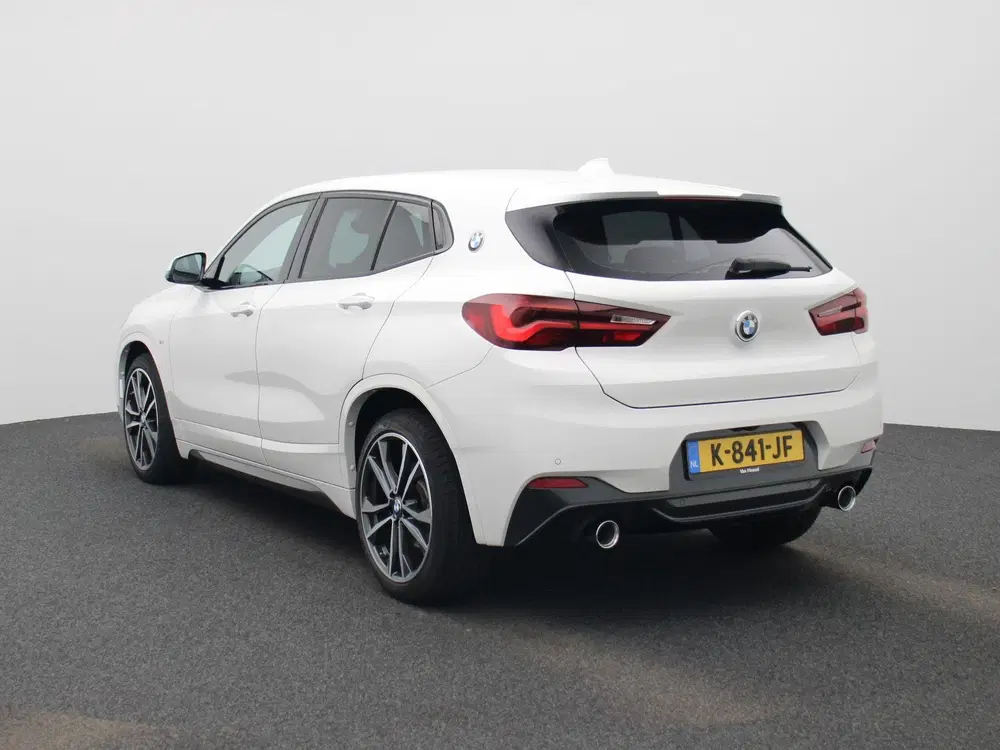 BMW X2 sDrive20i Executive Edition uit 2021, foto 2