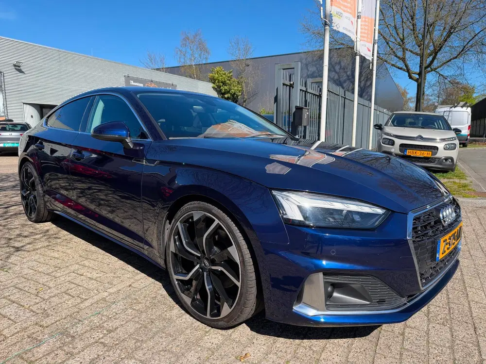 Audi A5 40 TFSI S edition mild hybrid uit 2021, foto 2