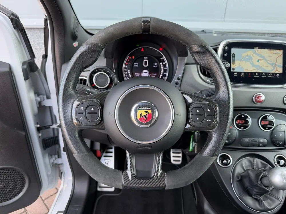 Abarth 595 1.4 T-Jet Esseesse 70th Anniversary BEATS | AKRA uit 2020, foto 18