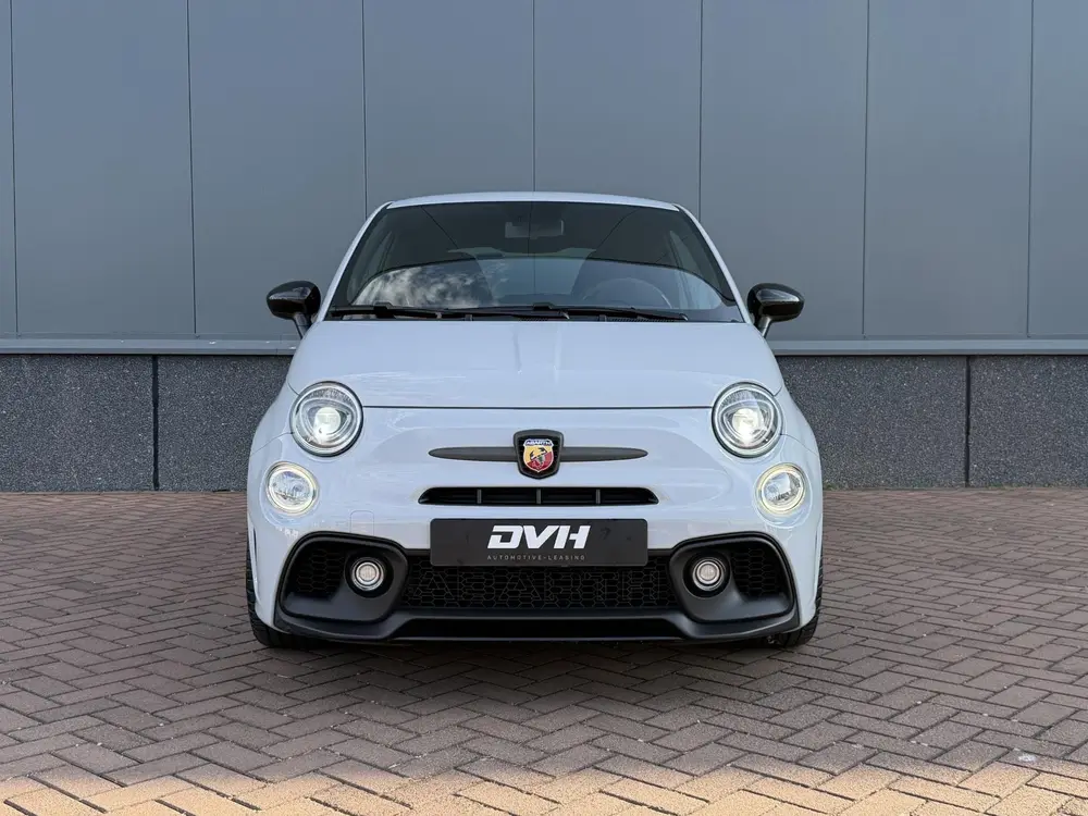 Abarth 595 1.4 T-Jet Esseesse 70th Anniversary BEATS | AKRA uit 2020, foto 2