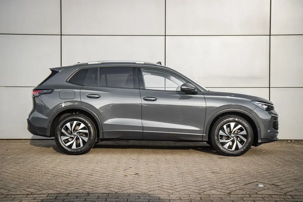 Volkswagen Tiguan 1.5 eTSI 150pk DSG Life Edition | Panorama uit 2025, foto 3