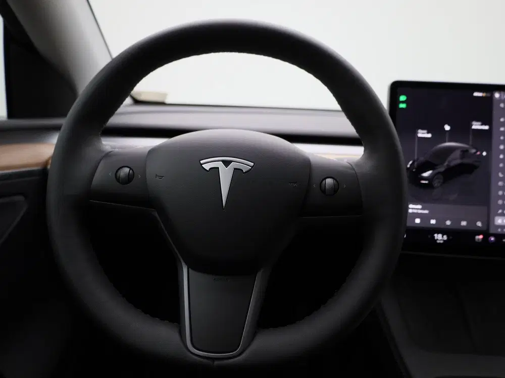 Tesla Model Y Long Range AWD 75 kWh uit 2023, foto 7