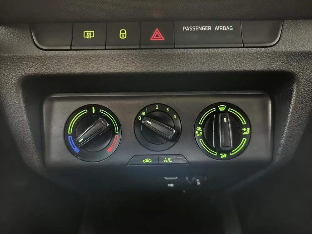 Skoda Fabia 1.0 TSI Ambition uit 2021, foto 14