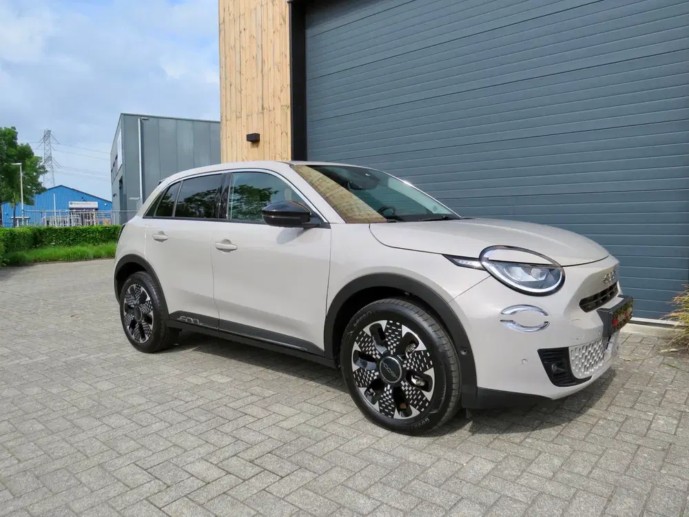 Fiat 600e La Prima 54 kWh *Full option *Leder *Stoel uit 2024, foto 12