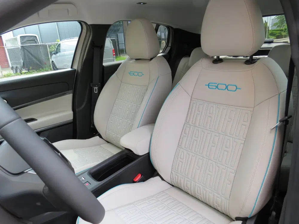 Fiat 600e La Prima 54 kWh *Full option *Leder *Stoel uit 2024, foto 15