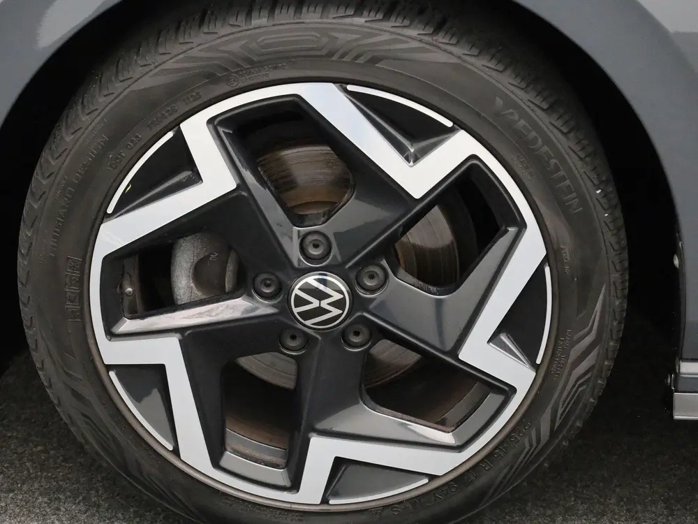 Volkswagen Golf 1.5 eTSI R-Line Edition | AUTOMAAT | ACHTERU uit 2025, foto 13