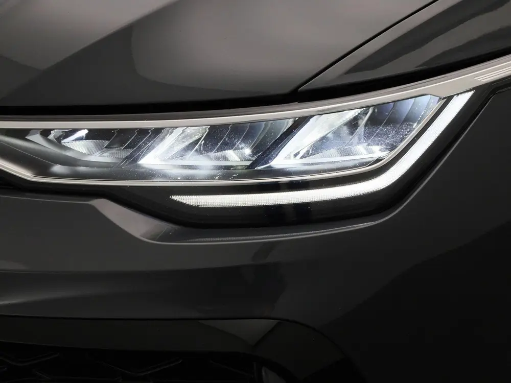 Volkswagen Golf 1.5 eTSI R-Line Edition | AUTOMAAT | ACHTERU uit 2025, foto 14