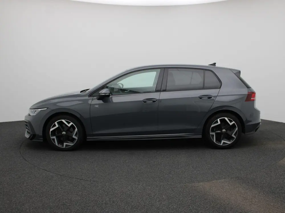 Volkswagen Golf 1.5 eTSI R-Line Edition | AUTOMAAT | ACHTERU uit 2025, foto 4