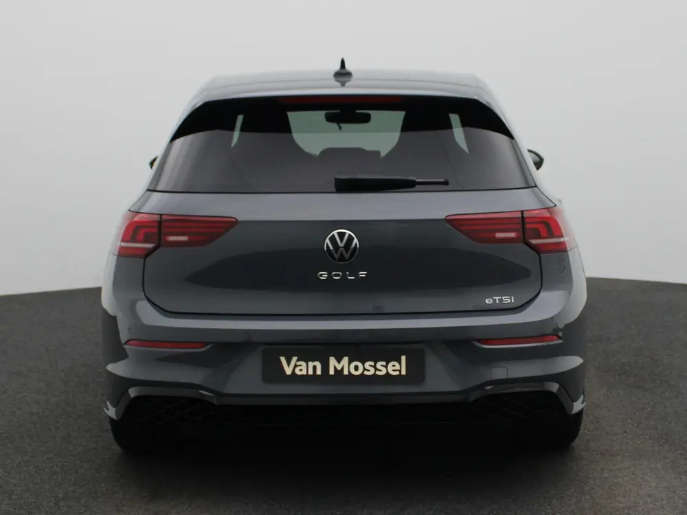 Volkswagen Golf 1.5 eTSI R-Line Edition | AUTOMAAT | ACHTERU uit 2025, foto 5