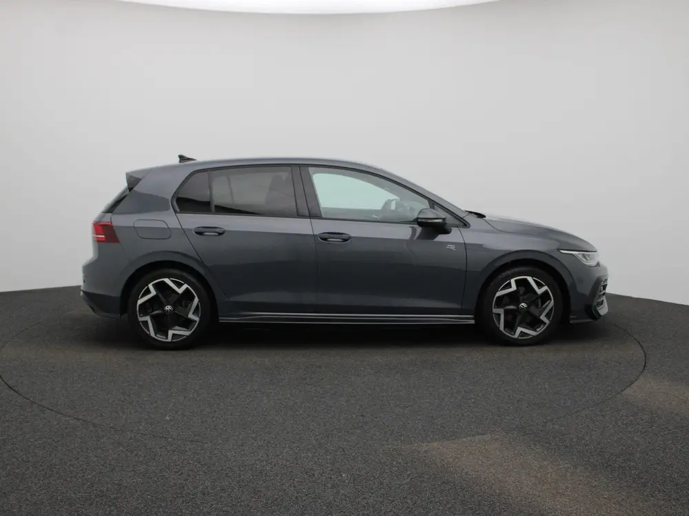 Volkswagen Golf 1.5 eTSI R-Line Edition | AUTOMAAT | ACHTERU uit 2025, foto 6