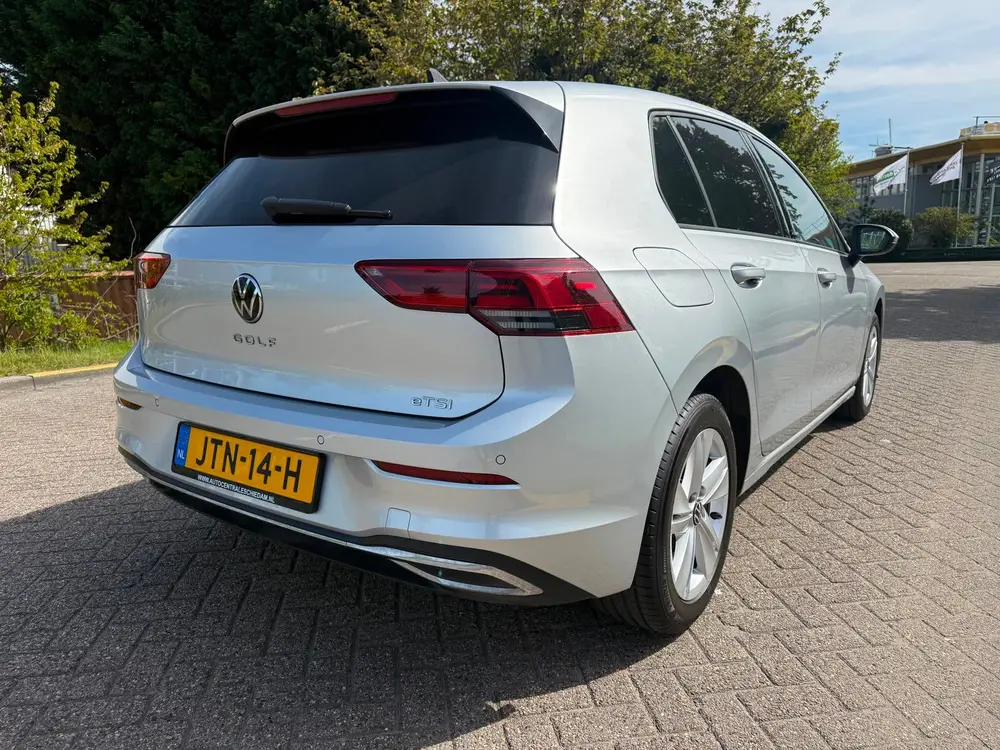 Volkswagen Golf 1.5 eTSI Business_150 PK_CAMERA_CarPLAY_NETT uit 2023, foto 2