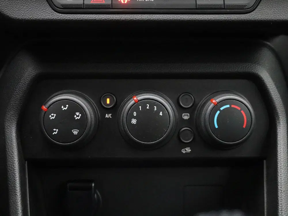 Dacia Jogger 1.0 TCe 100 ECO-G Essential 5p. uit 2023, foto 19