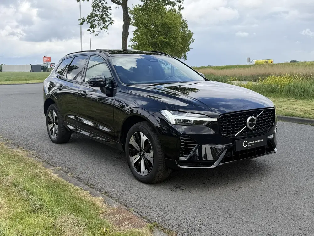 Volvo XC60 2.0 T6 Plug-in hybrid AWD Plus Dark uit 2023, foto 6