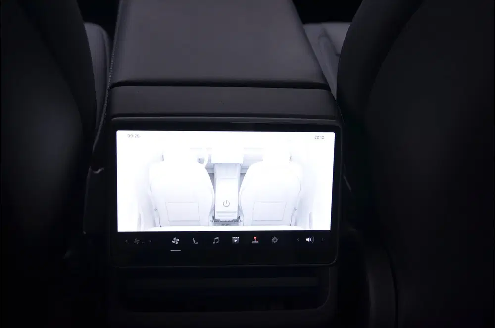Tesla Model 3 Premium Long Range AWD 78 kWh Premium High uit 2024, foto 14