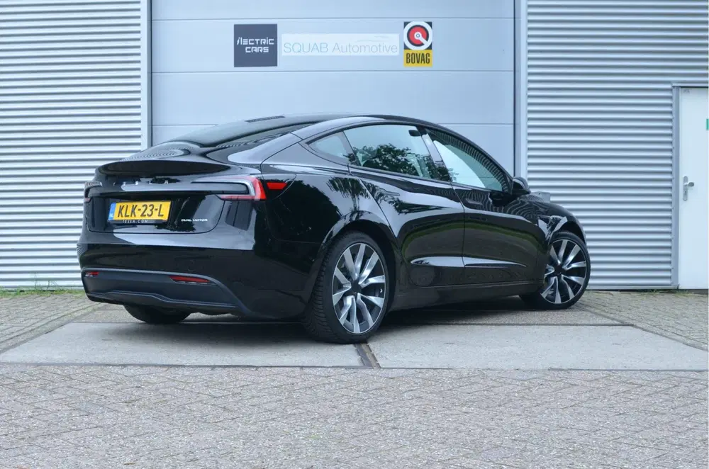 Tesla Model 3 Premium Long Range AWD 78 kWh Premium High uit 2024, foto 9