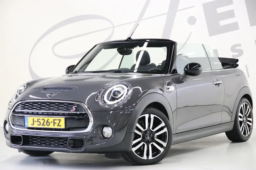 Mini Cabrio 2.0 Cooper S Night Jack Edition uit 2019