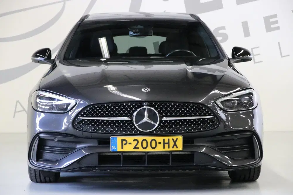 Mercedes-Benz C-Klasse 200 AMG Line uit 2022, foto 2
