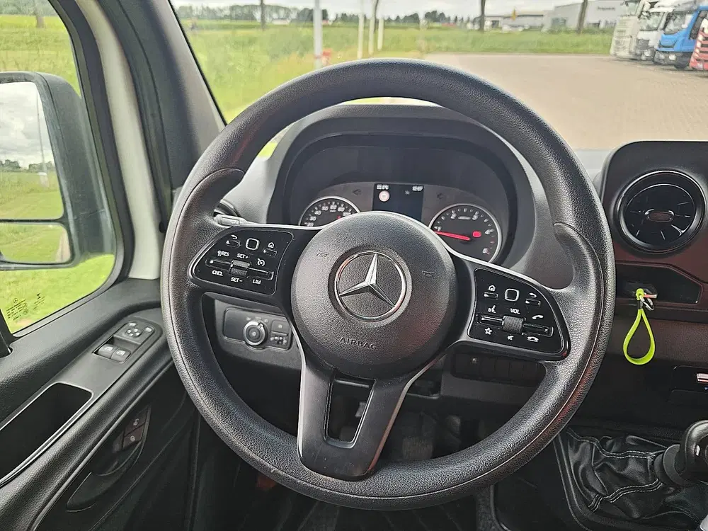 Mercedes-Benz Sprinter 211 ac carplay euro6 uit 2022, foto 12