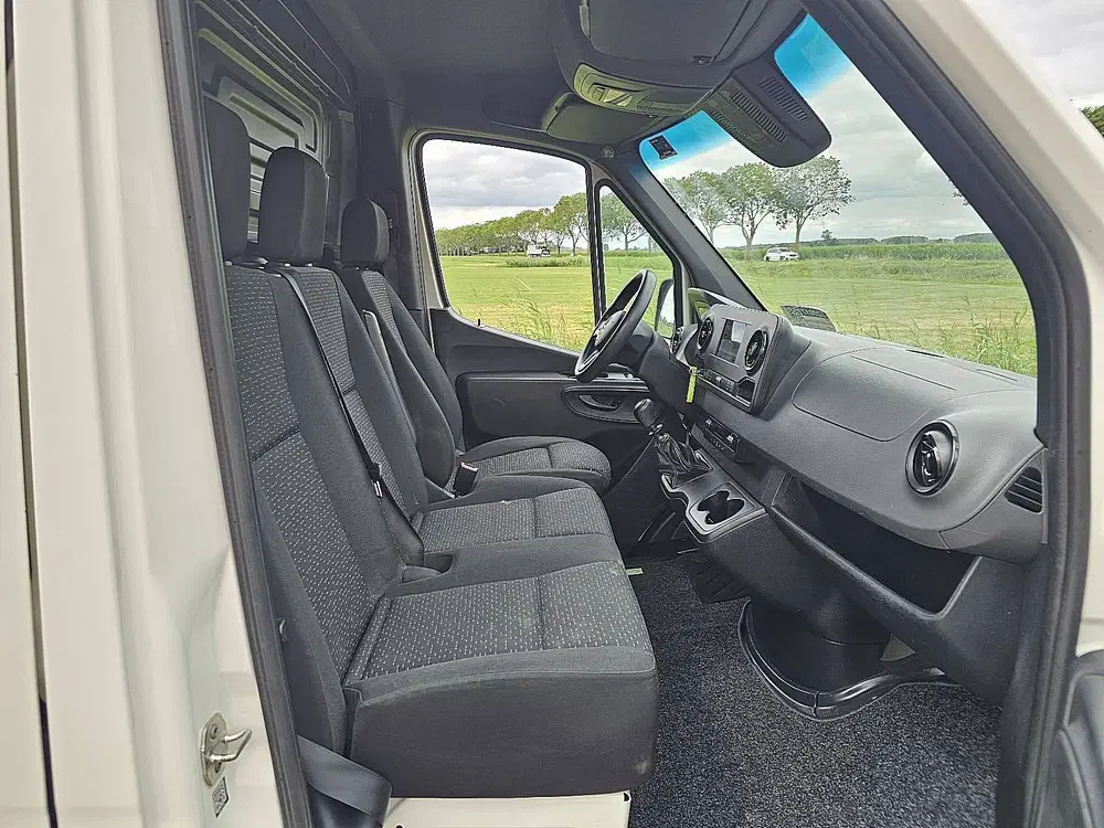 Mercedes-Benz Sprinter 211 ac carplay euro6 uit 2022, foto 7