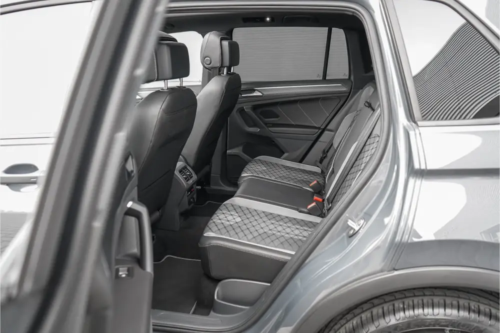 Volkswagen Tiguan 1.4 TSI eHybrid R-Line Business+ Black Pac uit 2021, foto 6