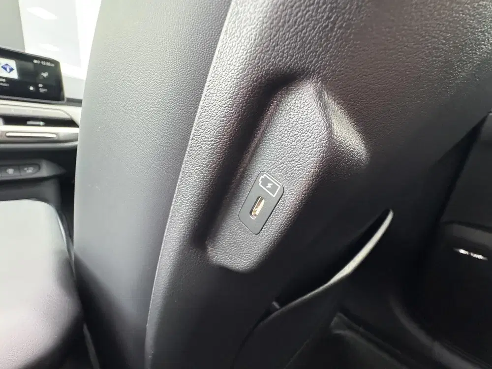 Kia EV4 Plus Advanced 81.4 kWh uit 2026, foto 15