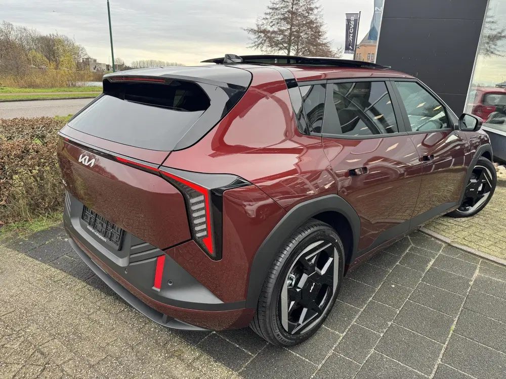 Kia EV4 Plus Advanced 81.4 kWh uit 2026, foto 6