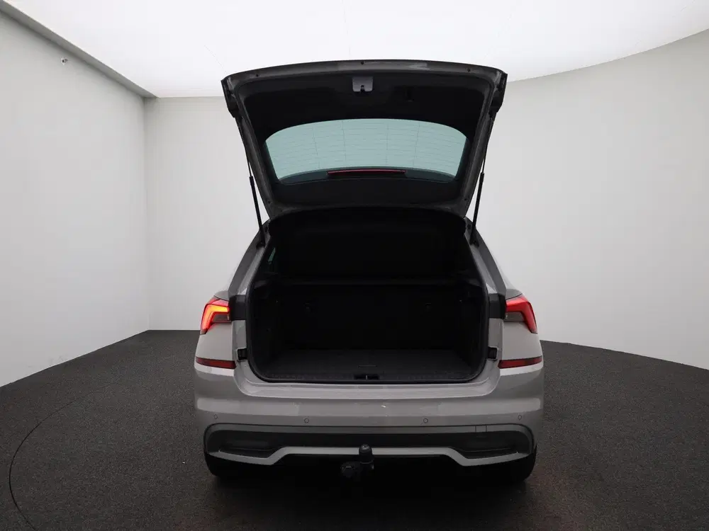 Skoda Kamiq 1.0 TSI Sport Business uit 2021, foto 11