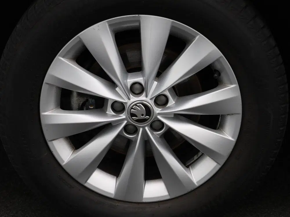 Skoda Kamiq 1.0 TSI Sport Business uit 2021, foto 12
