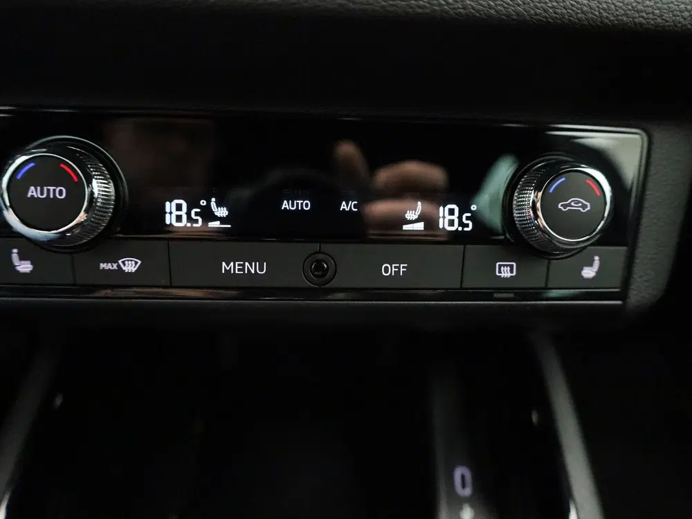 Skoda Kamiq 1.0 TSI Sport Business uit 2021, foto 19