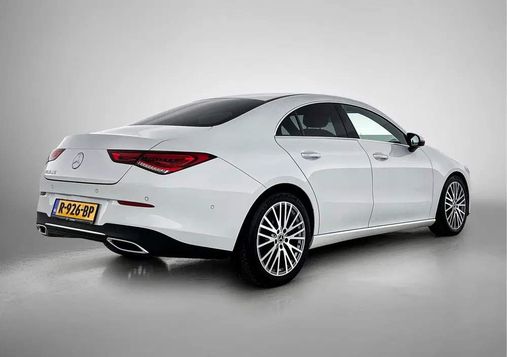 Mercedes-Benz CLA Klasse 180 Luxury Line uit 2022, foto 2