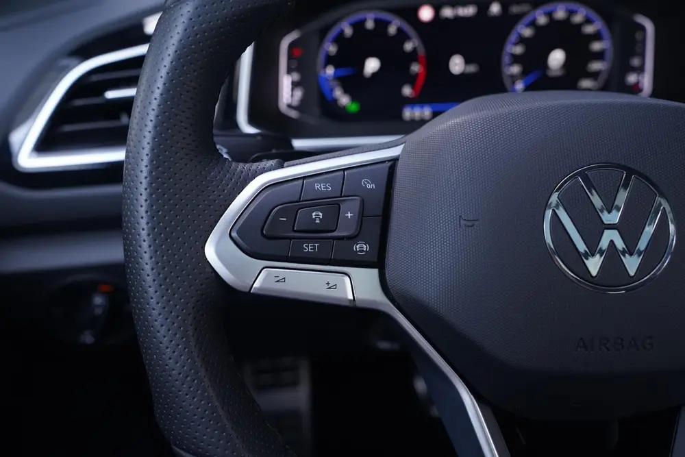 Volkswagen T-Roc 1.5 TSI R-Line Apple Carplay Panodak Achter uit 2025, foto 20