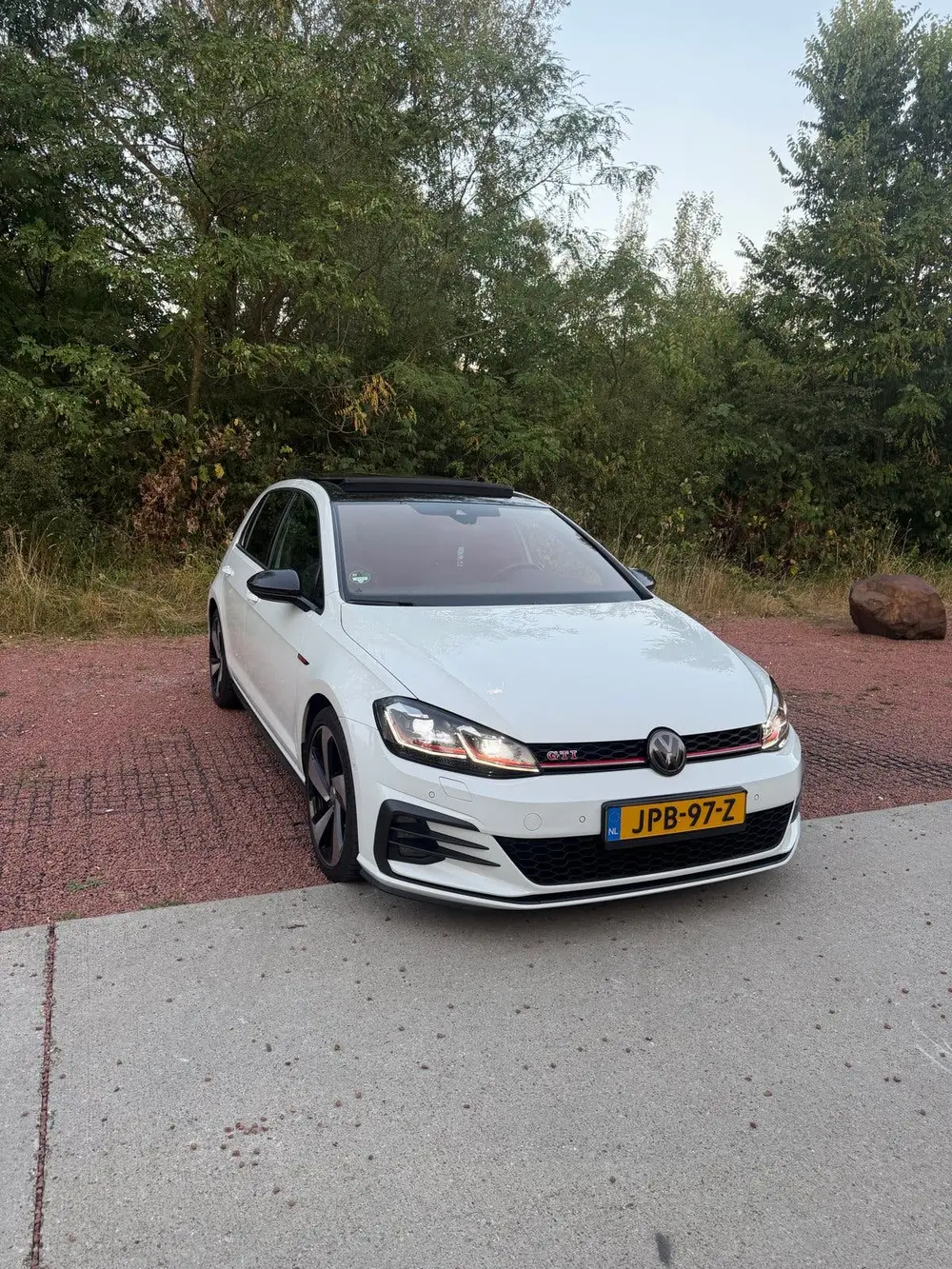 Volkswagen VOLKSWAGEN Golf 7.5 GTI Performance Full Option | Pano | uit 2019