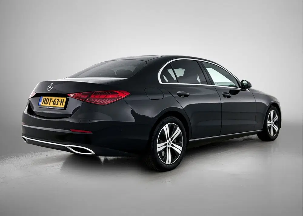 Mercedes-Benz C-Klasse 180 Star Edition uit 2025, foto 2