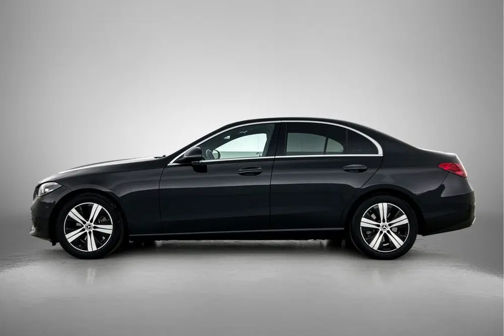 Mercedes-Benz C-Klasse 180 Star Edition uit 2025, foto 3