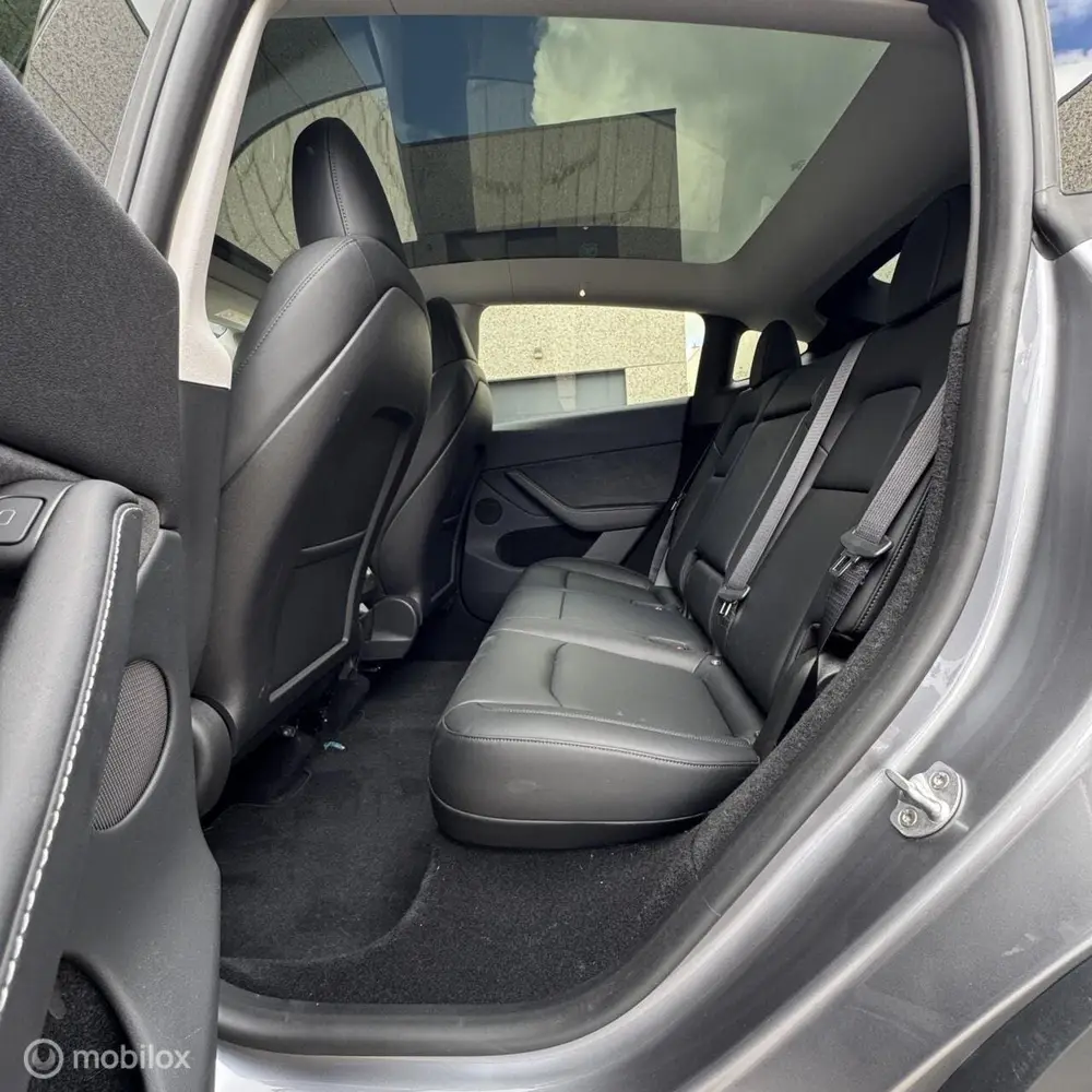 Tesla Model Y Long Range AWD + MMX PACK + IAP uit 2023, foto 10