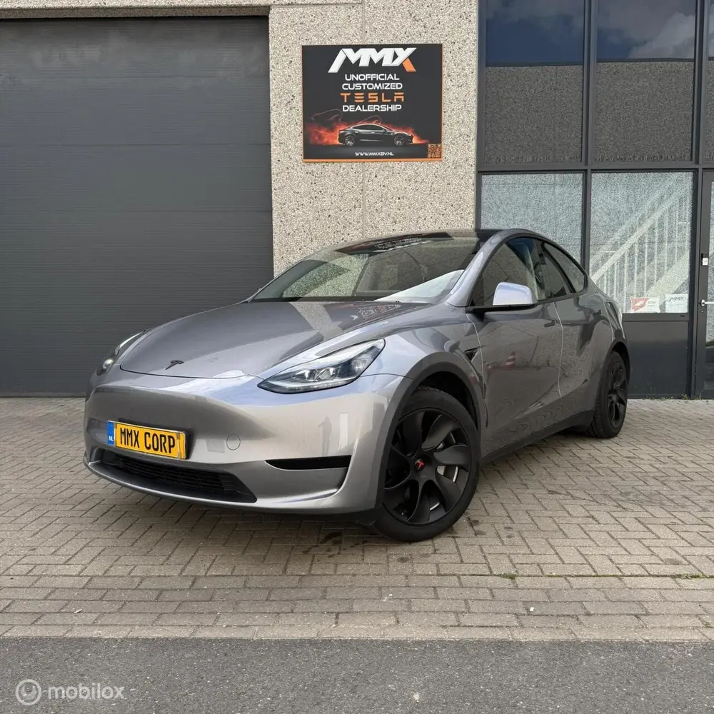 Tesla Model Y Long Range AWD + MMX PACK + IAP uit 2023, foto 5