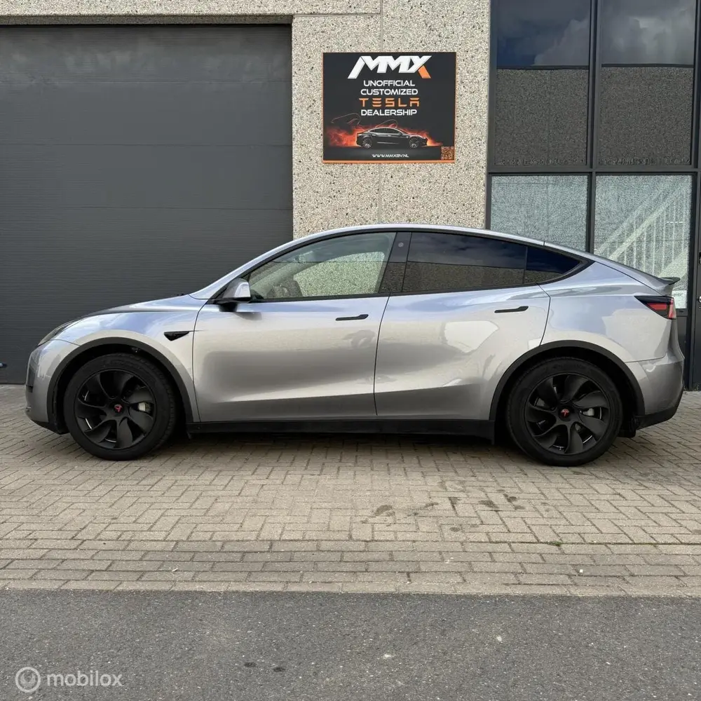Tesla Model Y Long Range AWD + MMX PACK + IAP uit 2023, foto 6