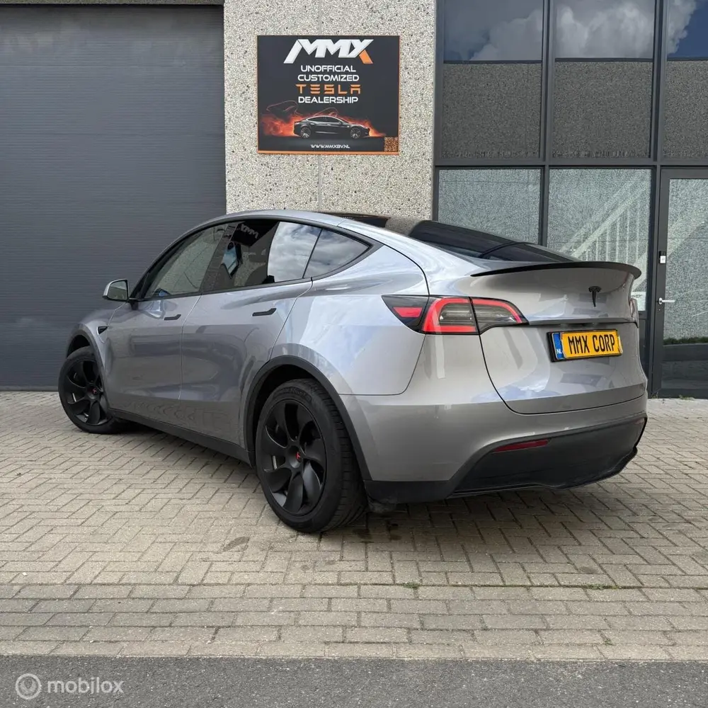 Tesla Model Y Long Range AWD + MMX PACK + IAP uit 2023, foto 7