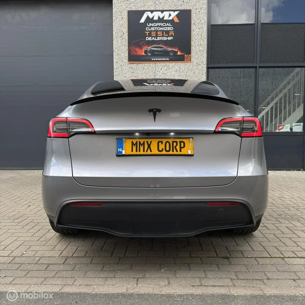 Tesla Model Y Long Range AWD + MMX PACK + IAP uit 2023, foto 8