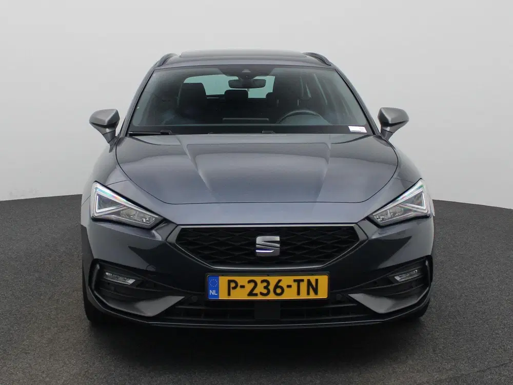 SEAT Leon 1.5 eTSI FR Business Intense uit 2022, foto 3