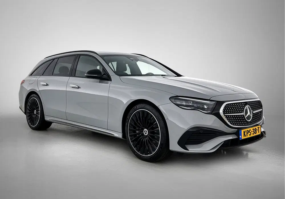 Mercedes-Benz E-Klasse 300 e AMG Plug-In Hybride uit 2025, foto 13