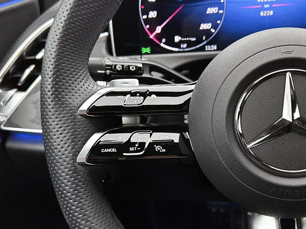 Mercedes-Benz E-Klasse 300 e AMG Plug-In Hybride uit 2025, foto 15