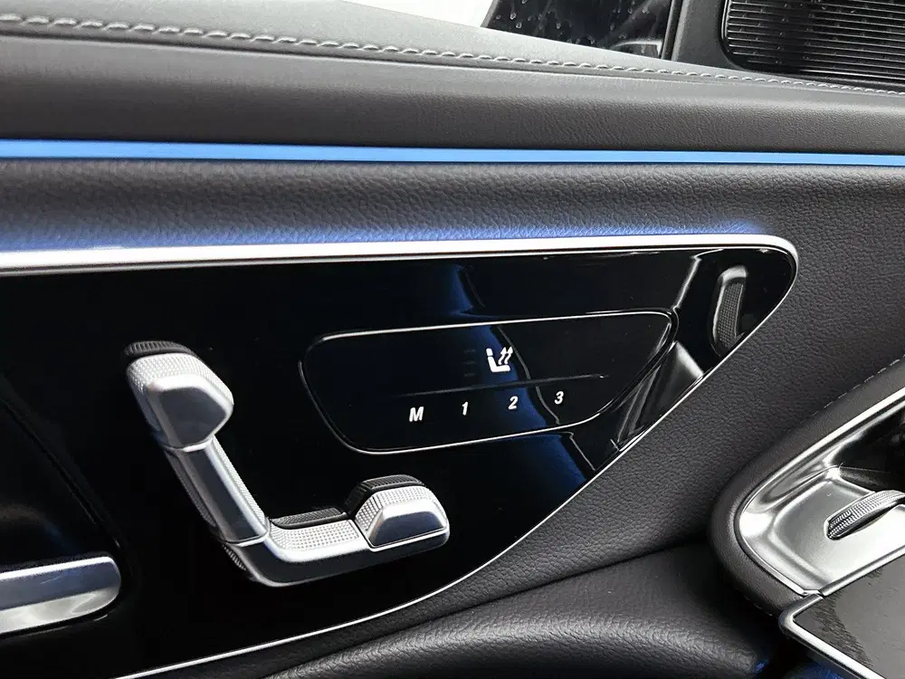 Mercedes-Benz E-Klasse 300 e AMG Plug-In Hybride uit 2025, foto 19
