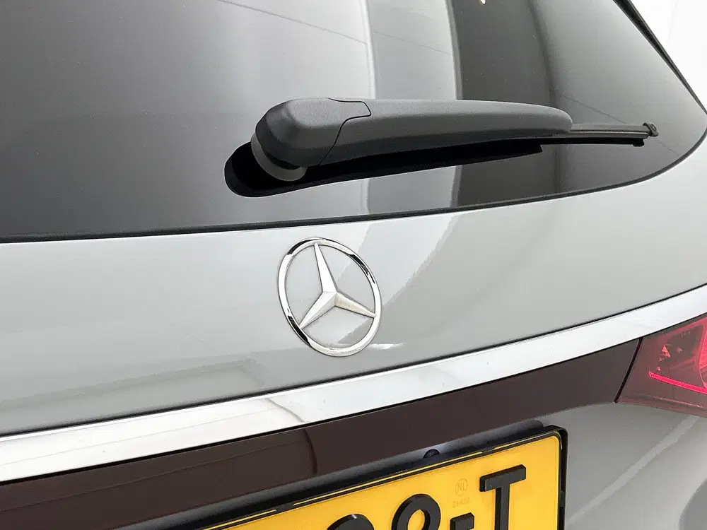 Mercedes-Benz E-Klasse 300 e AMG Plug-In Hybride uit 2025, foto 20