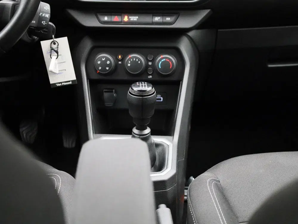 Dacia Jogger 1.0 TCe 100 ECO-G Expression 5p. uit 2023, foto 10